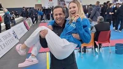 Selin Ekşi Kimdir?